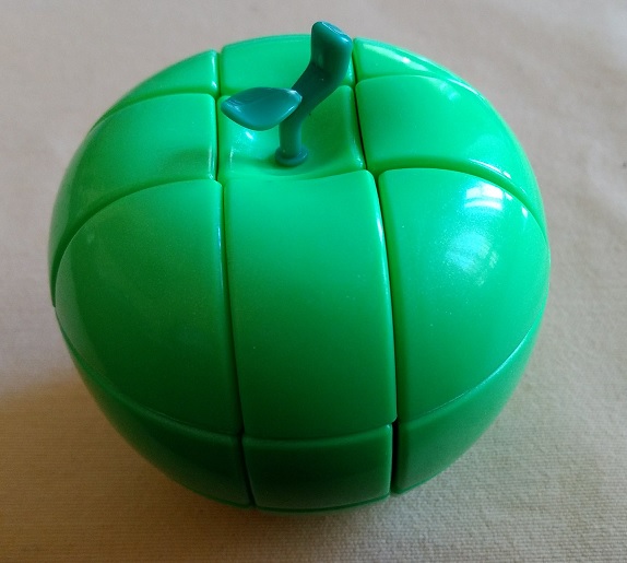 YJ_Apple3x3.jpg