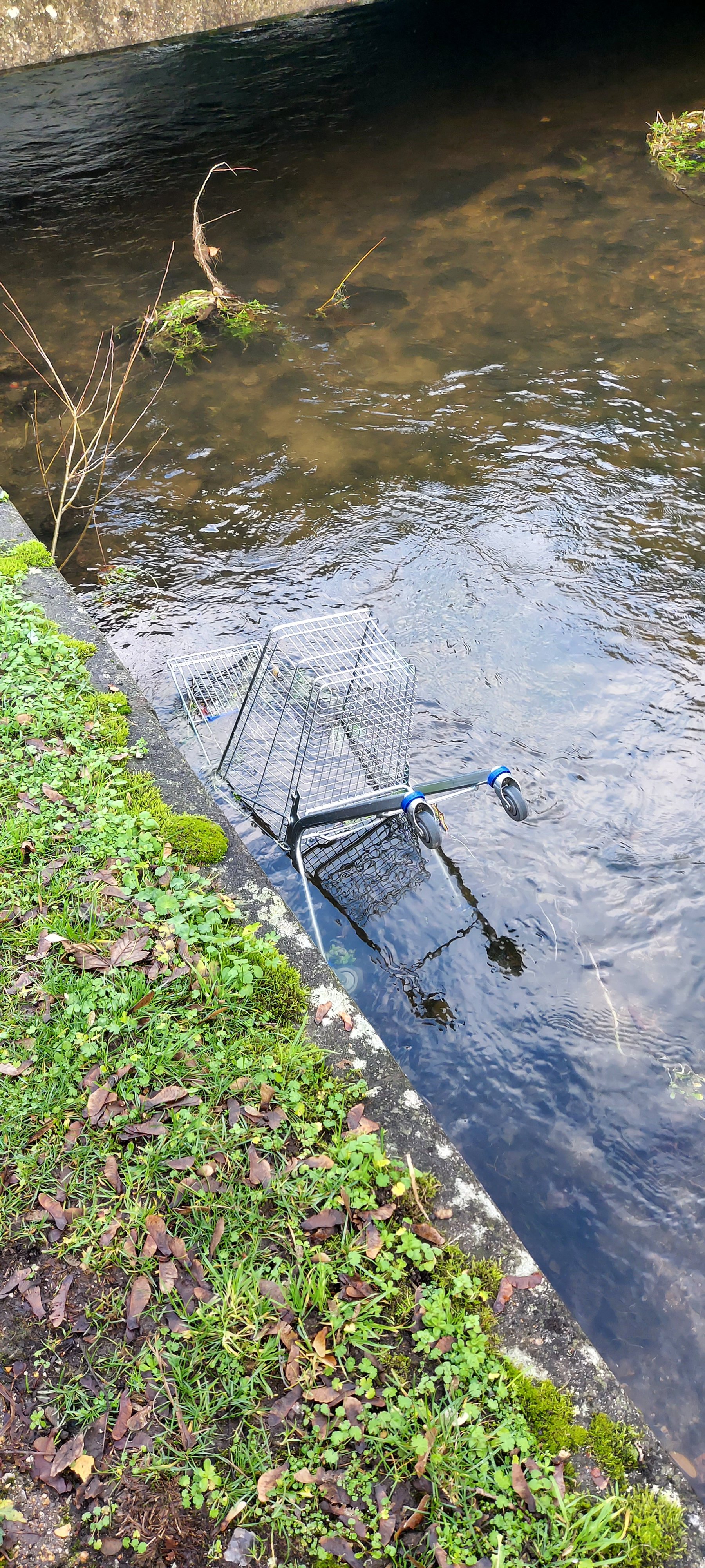 trolley river