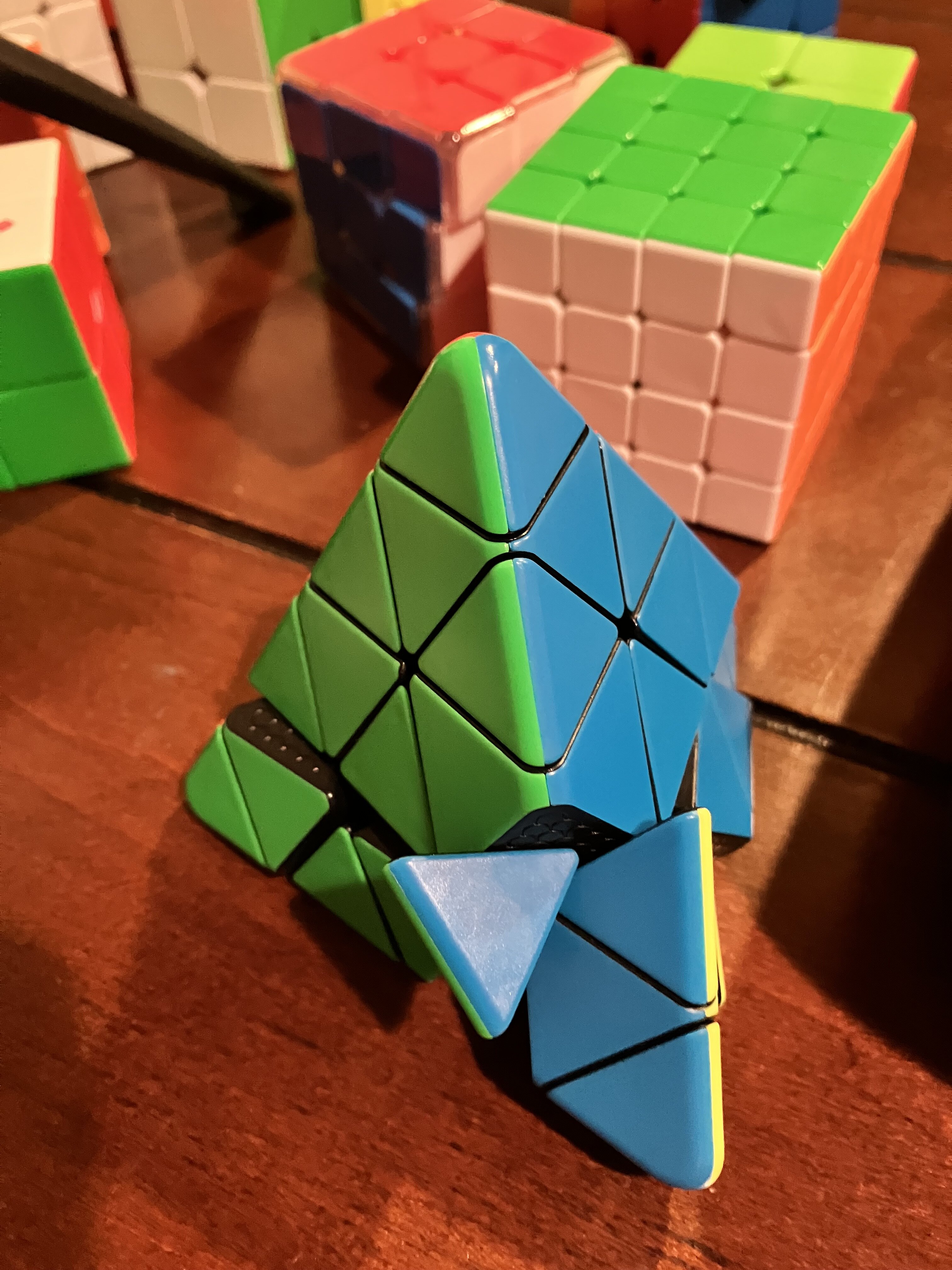 Yuxin Master Pyraminx doing its thing