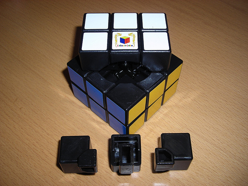 File:Edison-cube.jpg